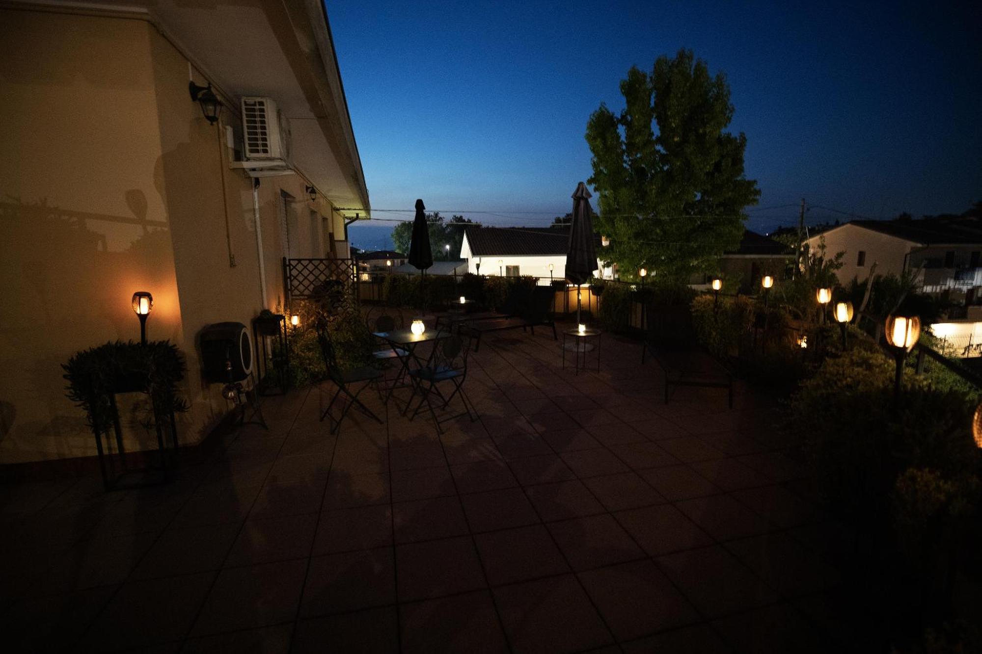 Bru Rooms Peschiera del Garda Exteriör bild