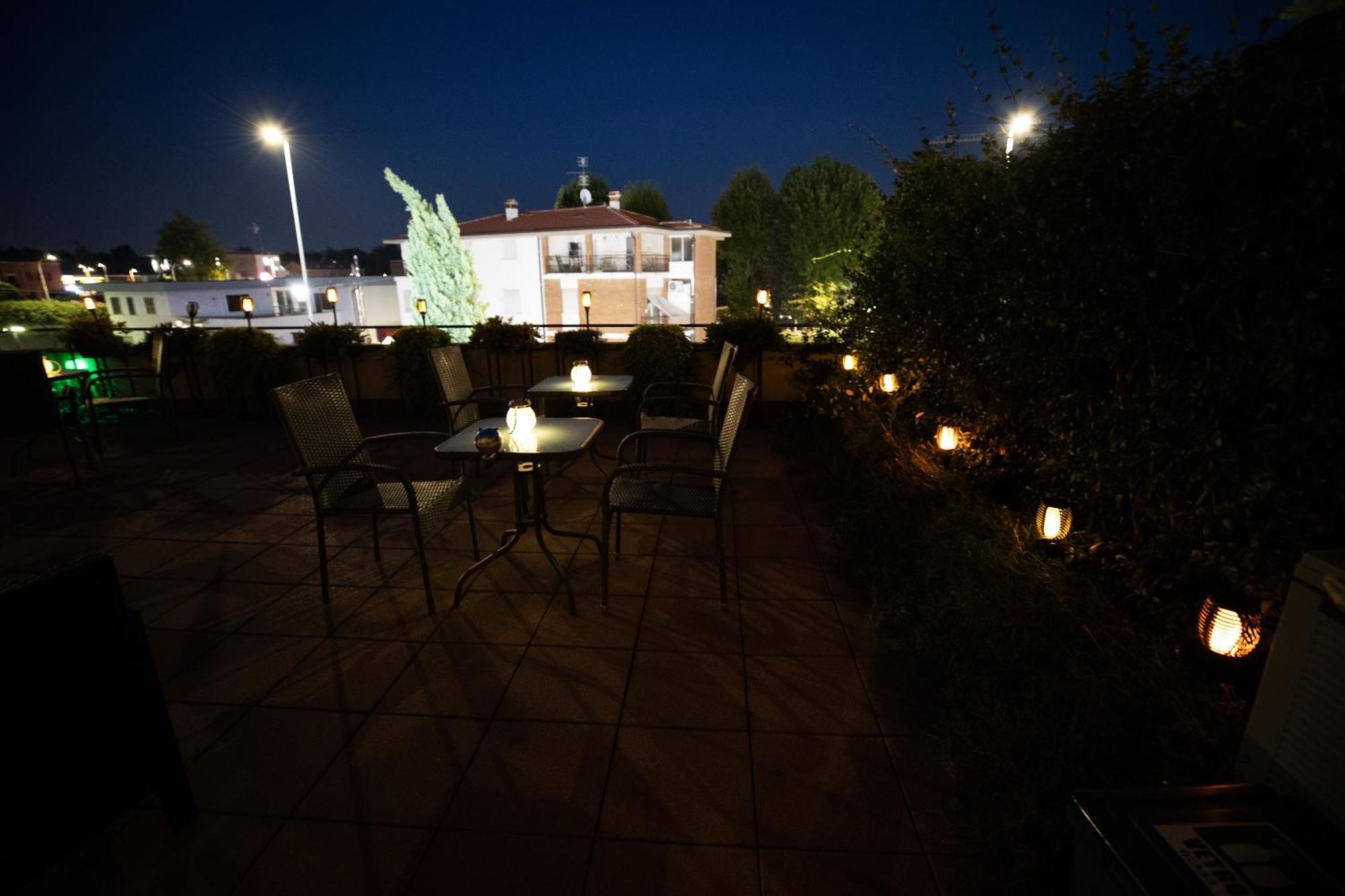 Bru Rooms Peschiera del Garda Exteriör bild