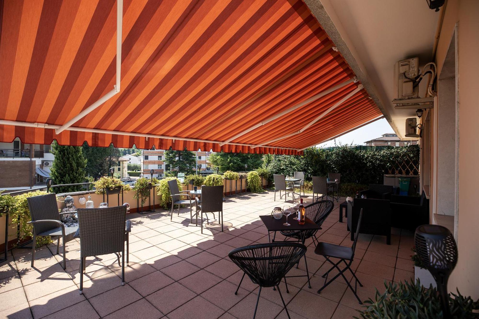 Bru Rooms Peschiera del Garda Exteriör bild